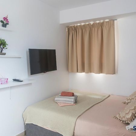 Explore Greece From Cozy City Centre Apartment Chalkís Esterno foto