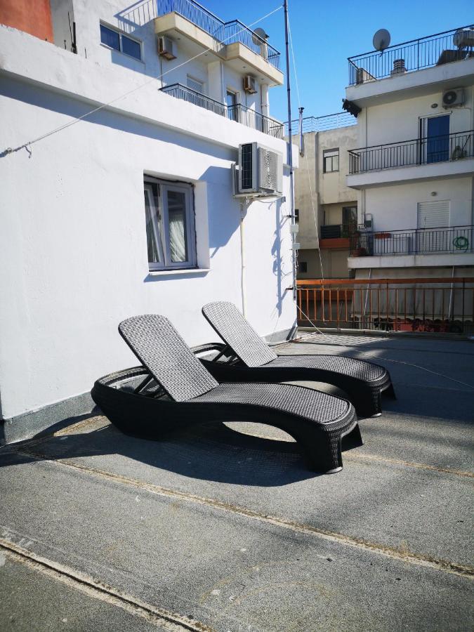 Explore Greece From Cozy City Centre Apartment Chalkís Esterno foto